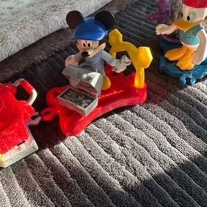 Disney Mickey garage pals